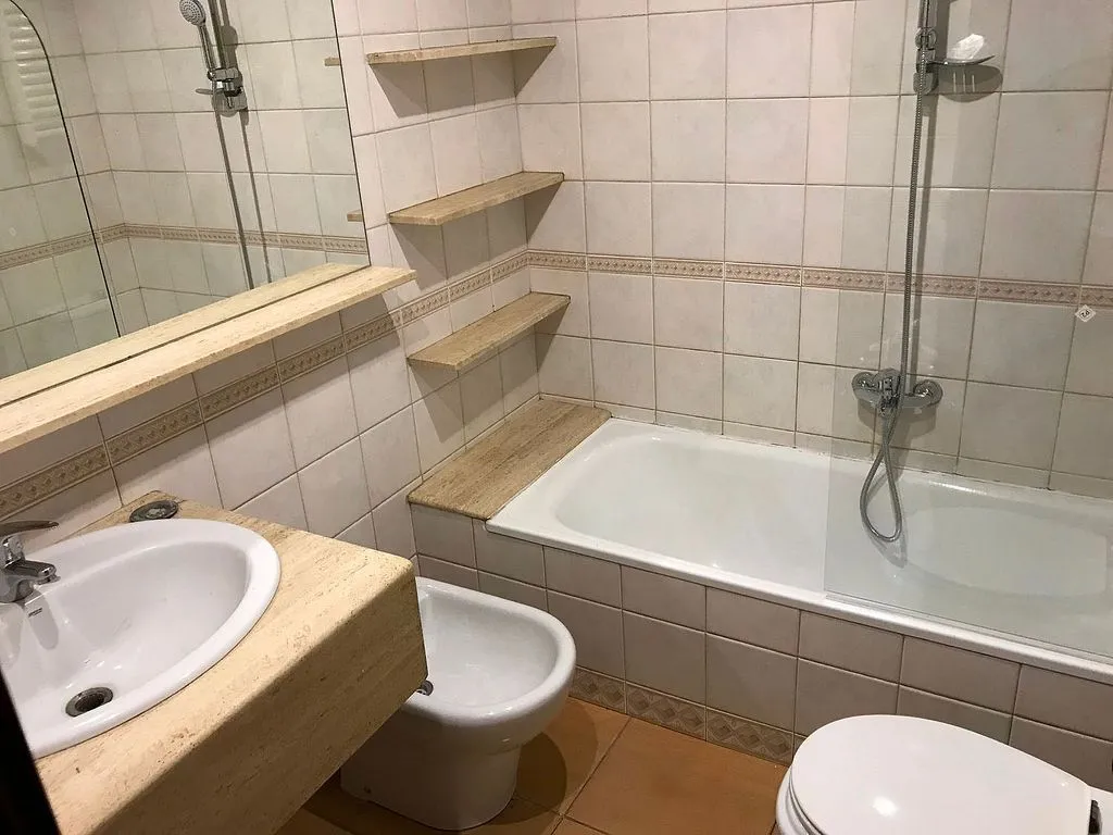 Student Flat with Balcony in Mestalla