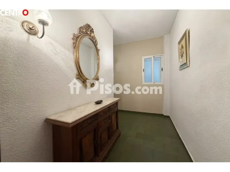 Esik - Spacious Apartment with Balcony in Santa Clotilde