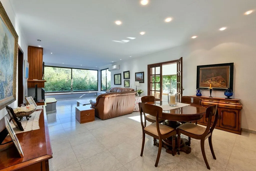 Sala da pranzo - Rustic Finca with Mountain Views in Inca