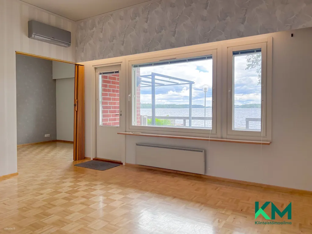 Séjour - Seafront Apartment with Sauna in Savonlinna