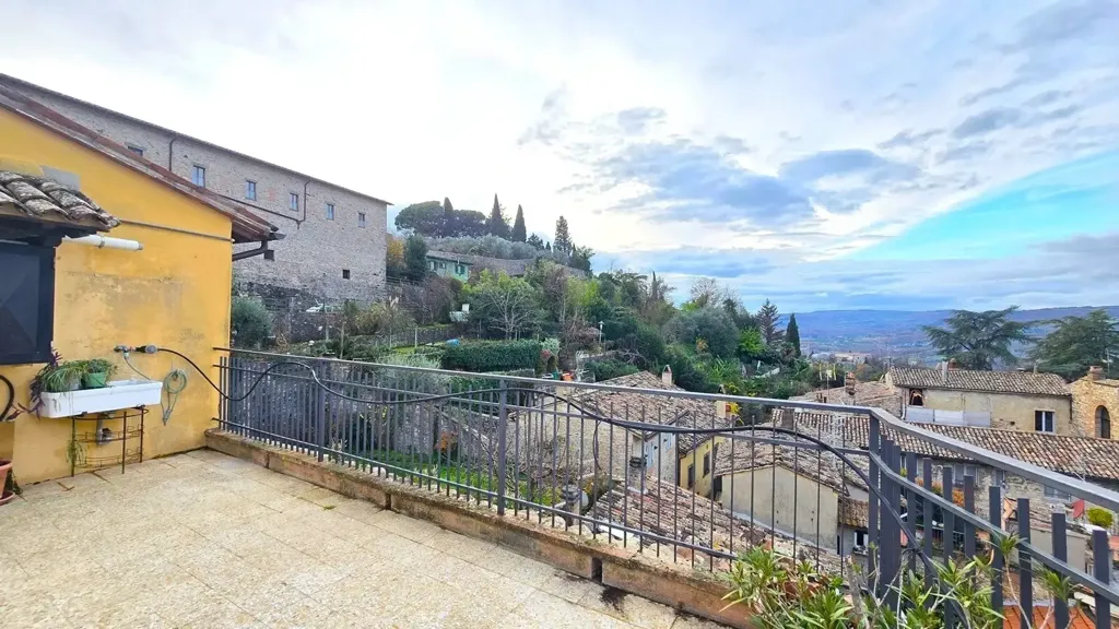 Terrass - Historic Apartment with Panoramic Terrace in Todi