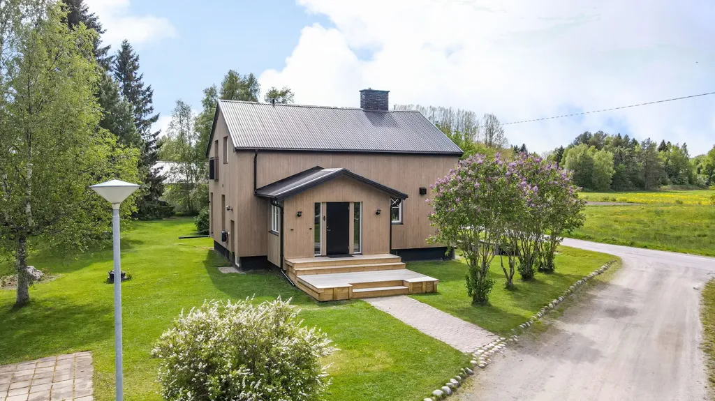 Vista aerea - Renovated Villa with Workshop in Degernäs