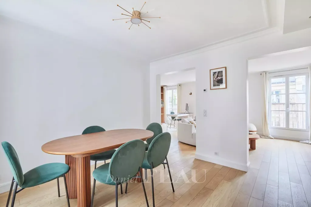 Salle à manger - Appartement Lumineux avec Balcon à Paris 2ème