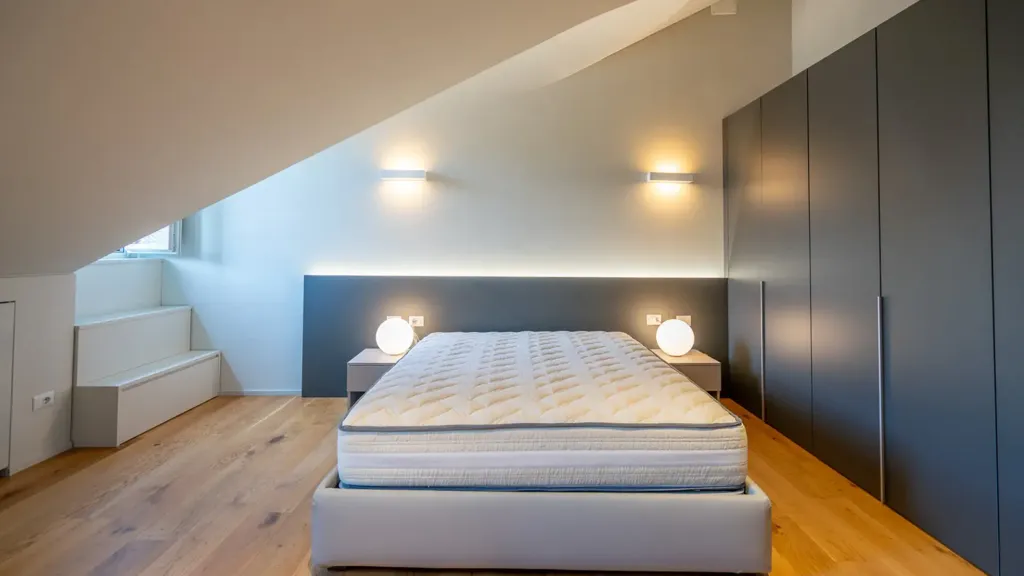 Chambres - Appartement 4 pièces à IT