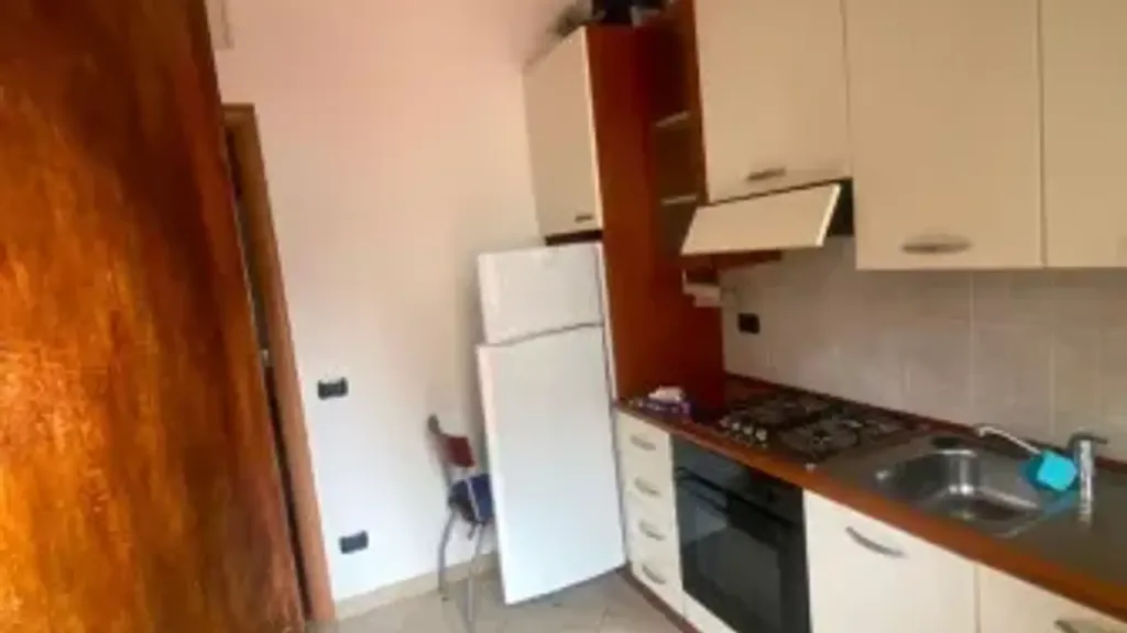 Köök - Retrofitted Studio with Balcony in Milan