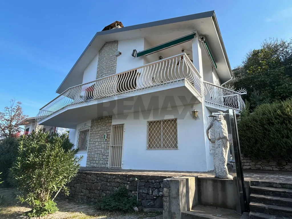Esterno - Villa with Panoramic Lake View in Brenzone