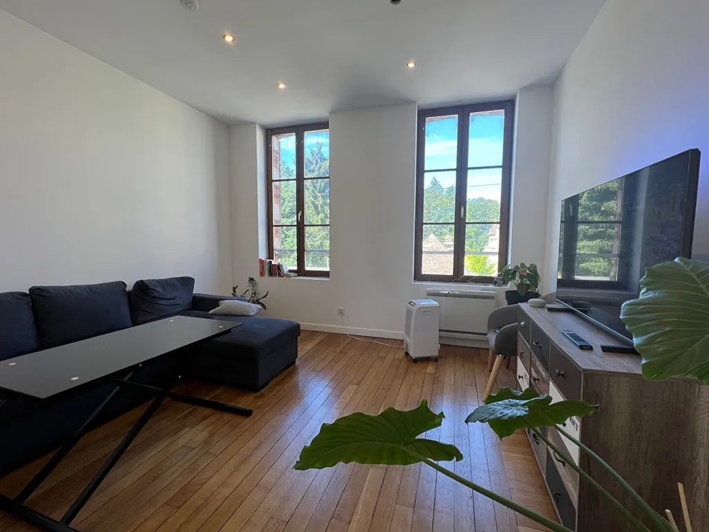 Elutuba - First Floor Flat near City Centre