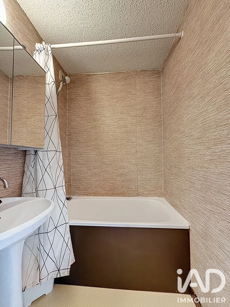 Vannitoad - Charming Apartment with South-Facing Balcony in Samoëns