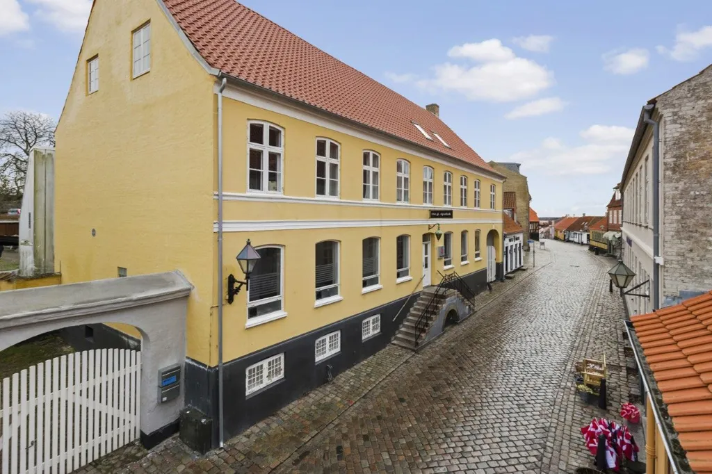 Välivaade - Comprehensive Renovated Apartment with Balcony in Ebeltoft