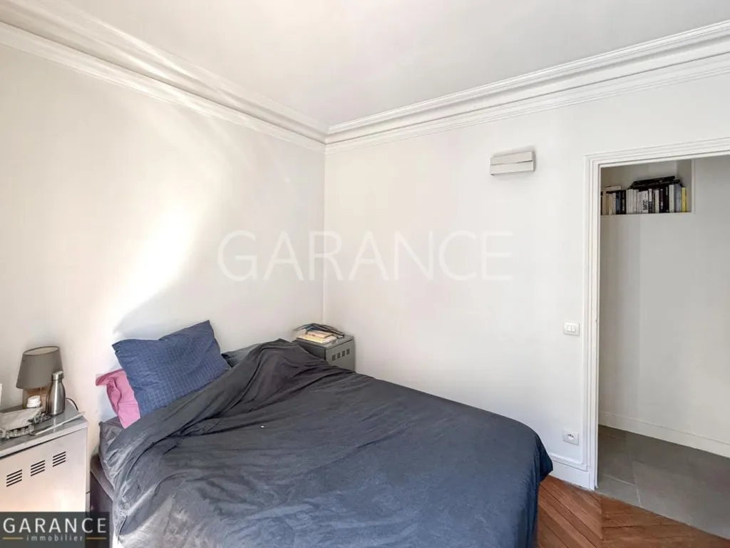 Bedrooms - Charming 3-Piece Paris Flat, Top Floor