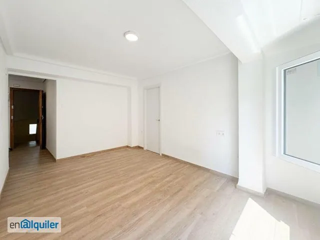 Stanze - Modernised Apartment with Balcony in Monteolivete