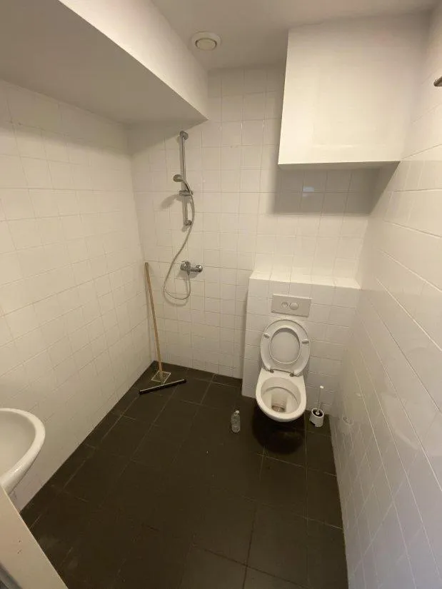 Bagni - Modern 1-Bedroom Apartment in Groningen Centre
