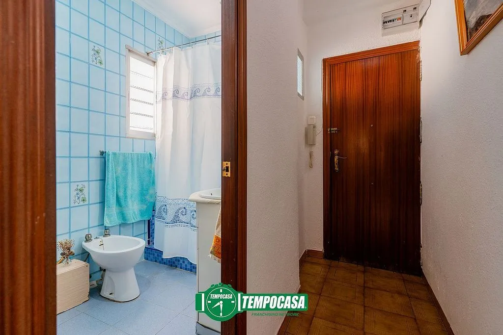 Vannitoad - Apartment with Balcony in Ayora, Valencia