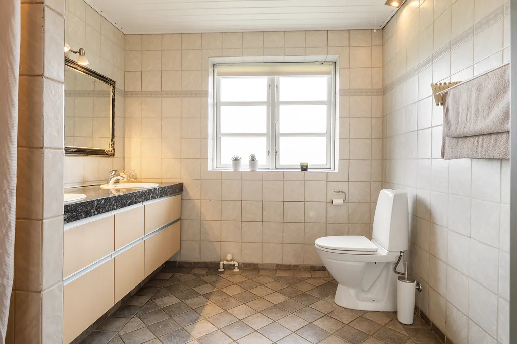 Salles de bain - Villa with Water View in Skjoldborg