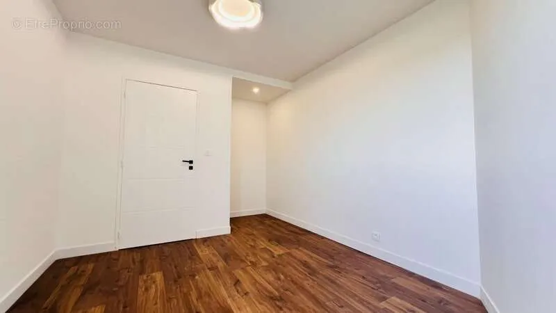 Stanze - T4 Apartment with River View in Quimper Ouest
