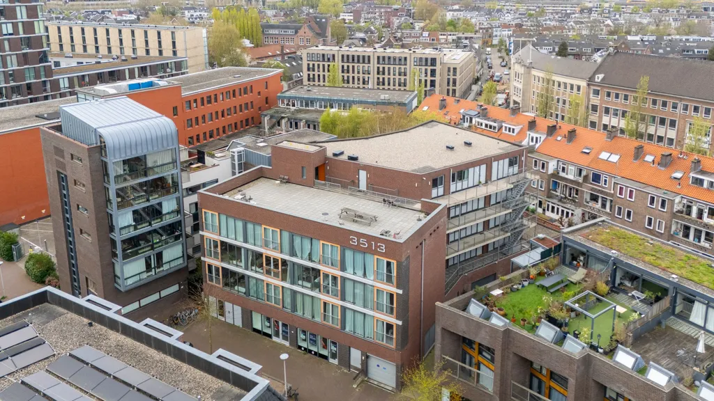 Õhuvaade - 3-Bedroom Apartment with Balcony in Utrecht