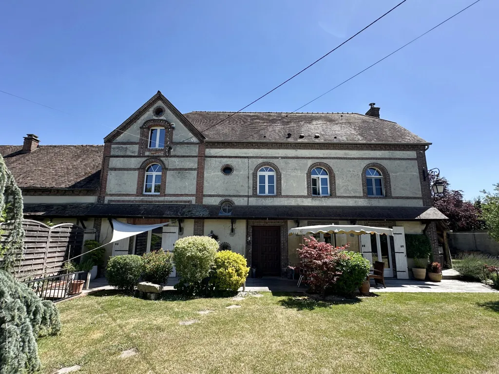 Välivaade - Charming 8-Piece House with Garden in Croth