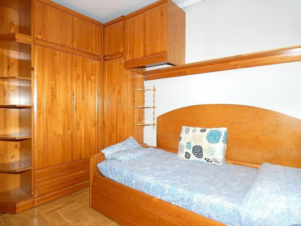 Chambres - Apartment with Balcony in Arteagabeitia