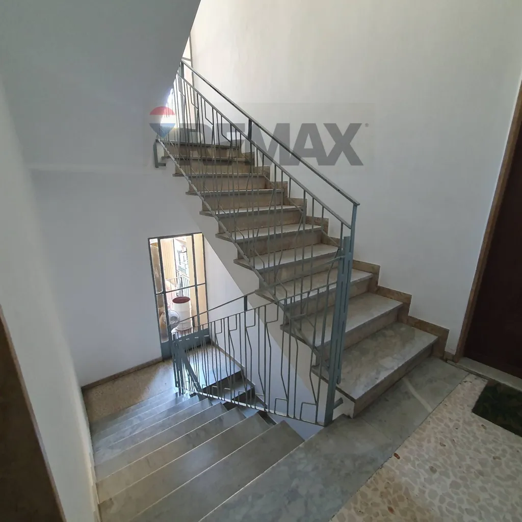 Pièces - Spacious Apartment with Balcony in Catania