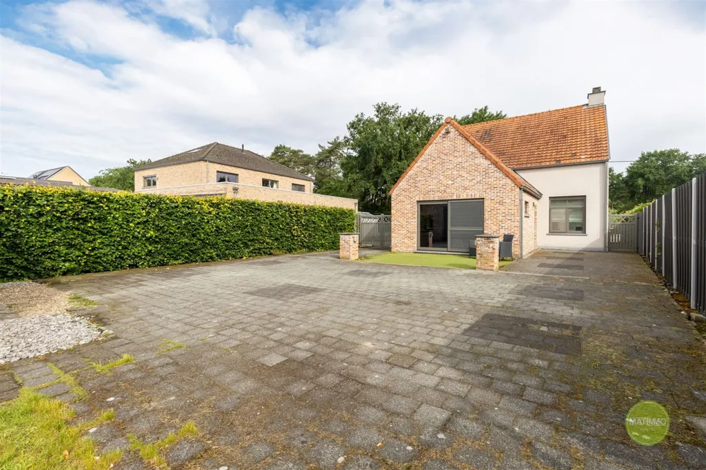 Esterno - House with Large Garden in Mol