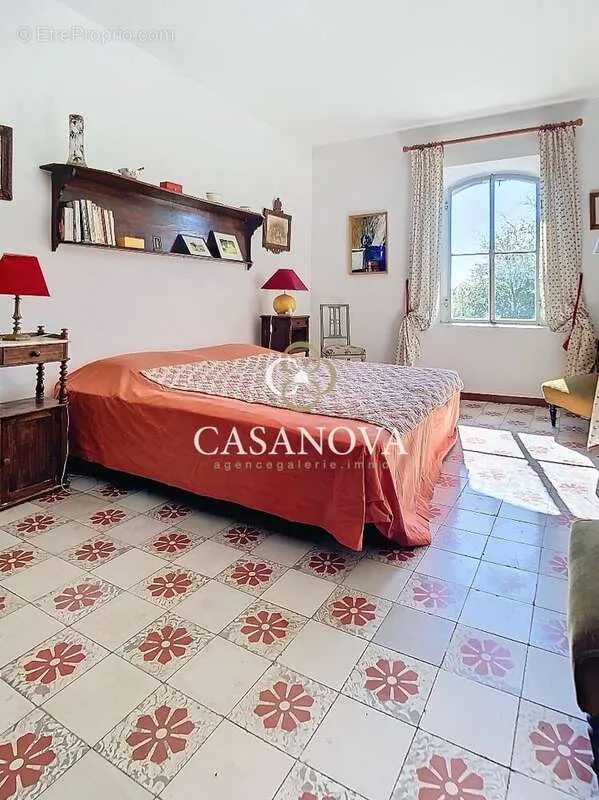 Chambres - Maison de Maître avec Dépendances entre Montpellier et Béziers