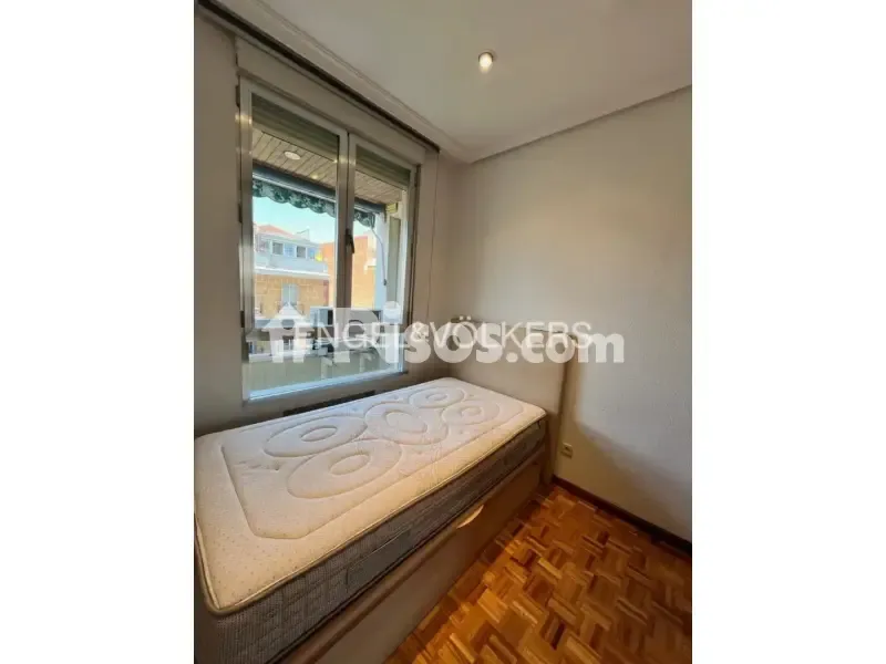 Chambres - Bright Apartment with Terrace in Chamberí