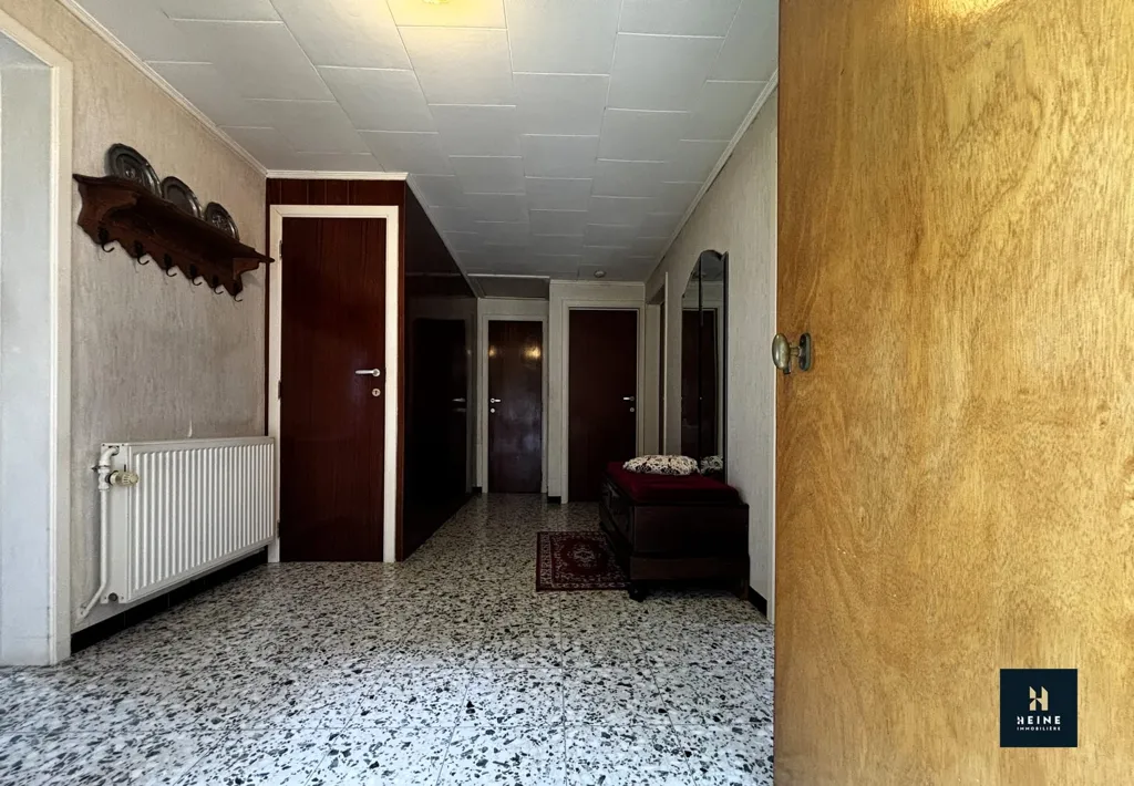 Esik - Charming Villa with Garden in Andenne