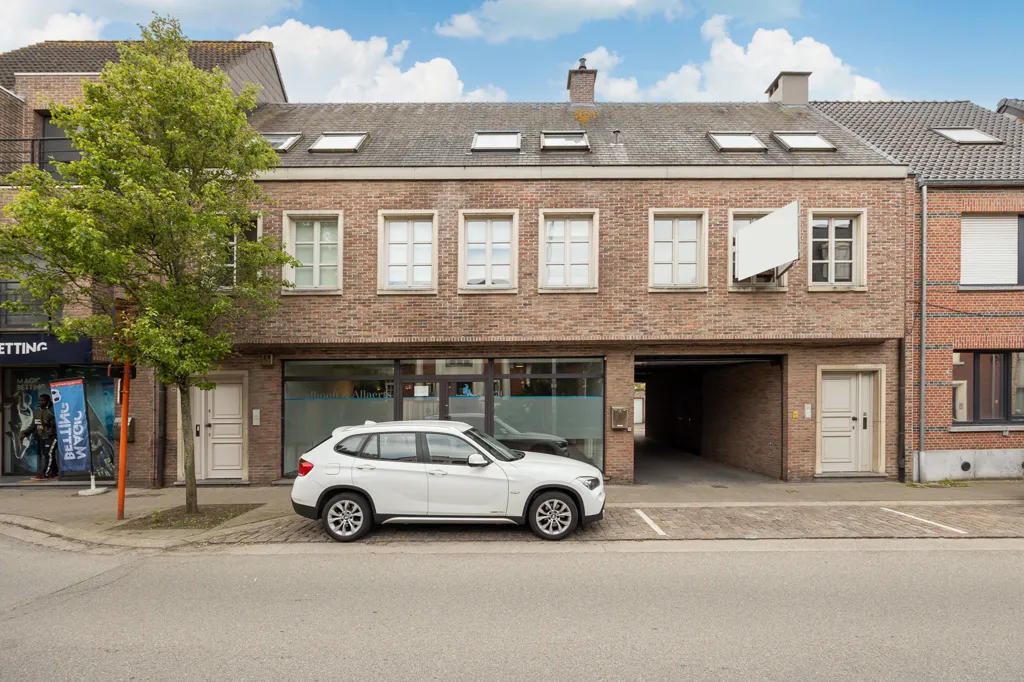 Esterno - Commercial Space with Large Frontage in Herentals
