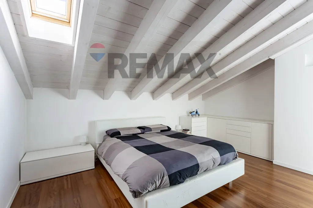 Chambres - Spacious Triplex with Panoramic View in Tregasio