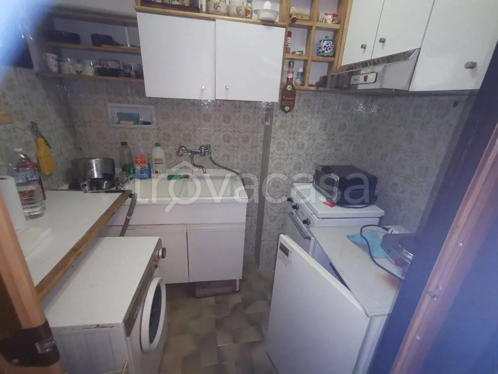 Köök - Apartment with Private Garden in Viola
