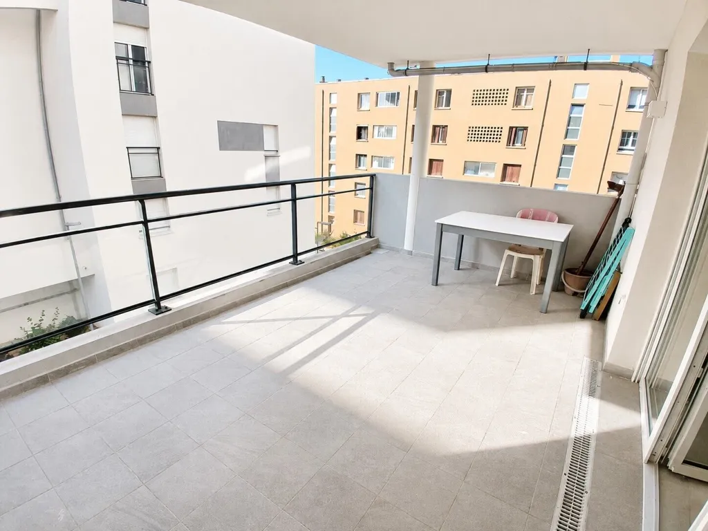 Balcon - Appartement T3 avec terrasse et garage à Avenue Maréchal Juin