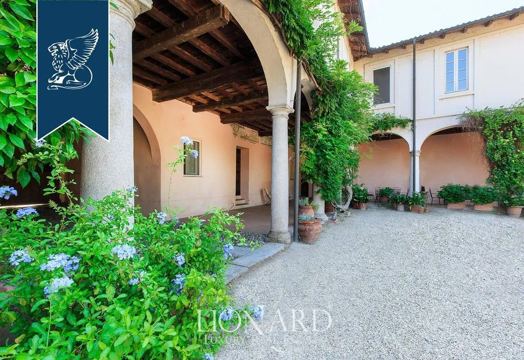 Aed - Luxury Villa with Pool near Milan