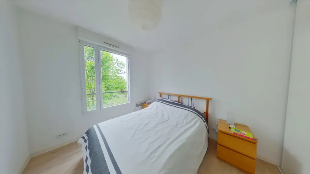 Magamistoad - 2-Bedroom Apartment with Balcony in Tours