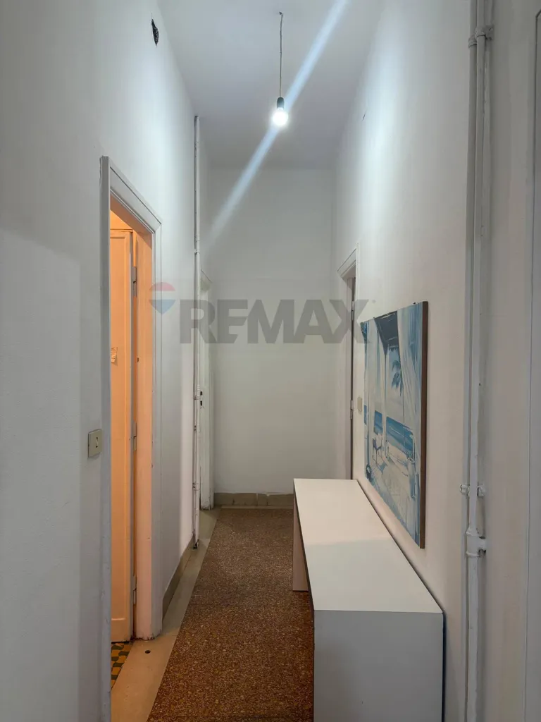 Esik - Rooms for Rent with Terrace in Piazza Bologna, Rome