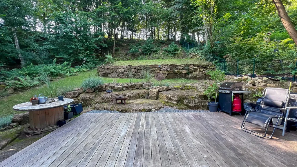 Garden - Luxury House with Solar Panels in Sandweiler