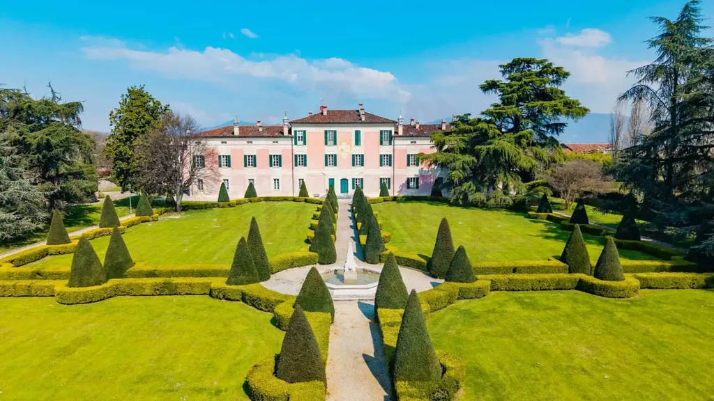 Aed - Duplex in Exclusive Residence, Castegnato