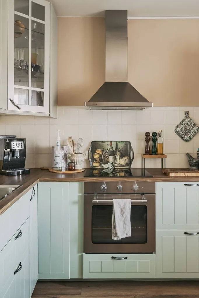 Kitchen - Spacious 1-Bedroom Flat with Balcony in Lidköping