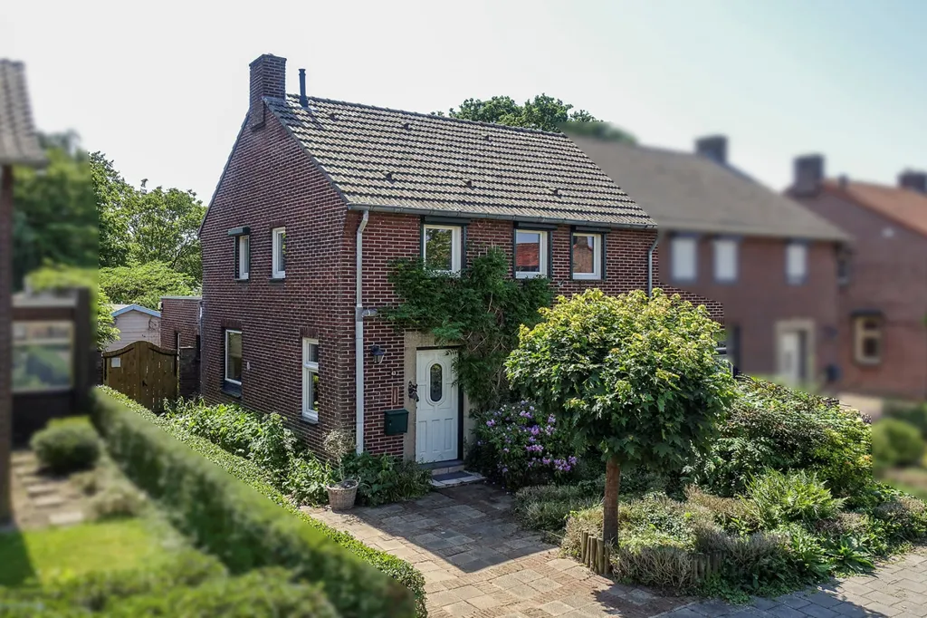 Aerial - Characterful Two-Storey House with Garden in Reuver