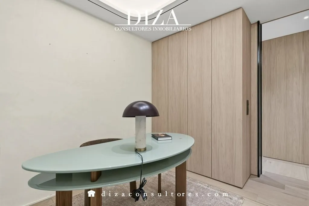 Bureau - Luxury Flat with 4 Bedrooms in Madrid