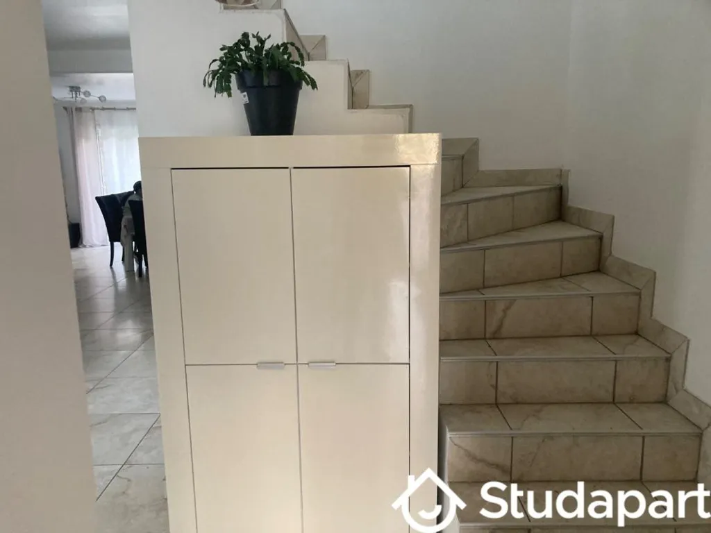 Toad - Student-Friendly Flat in La Falaise