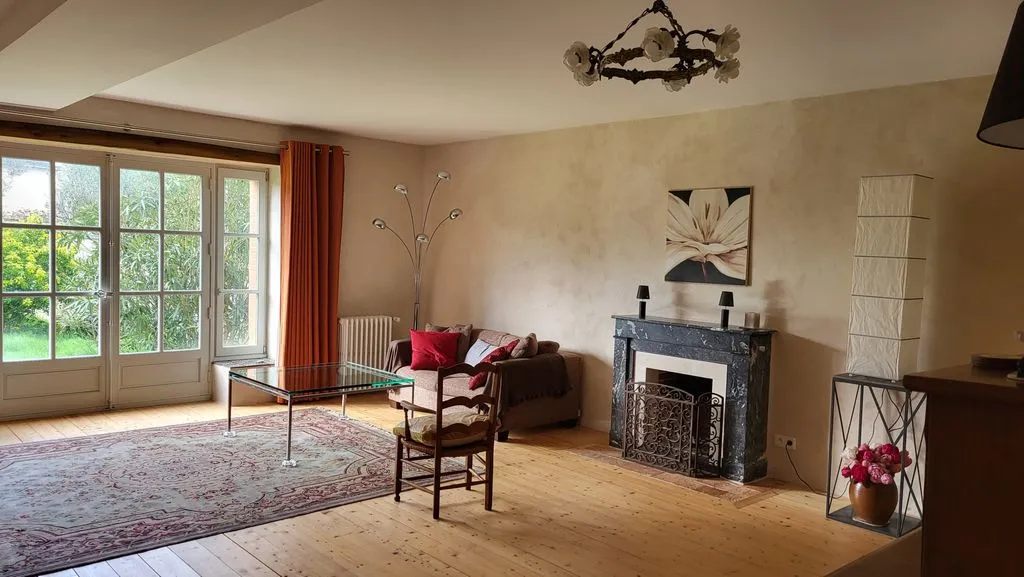 Séjour - Maison de Maître avec Jardin à Issé, Pays de la Loire