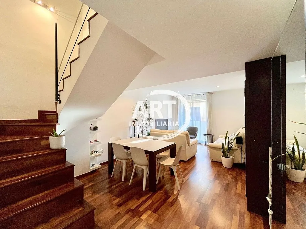 Séjour - Duplex with Garage in Rocafort