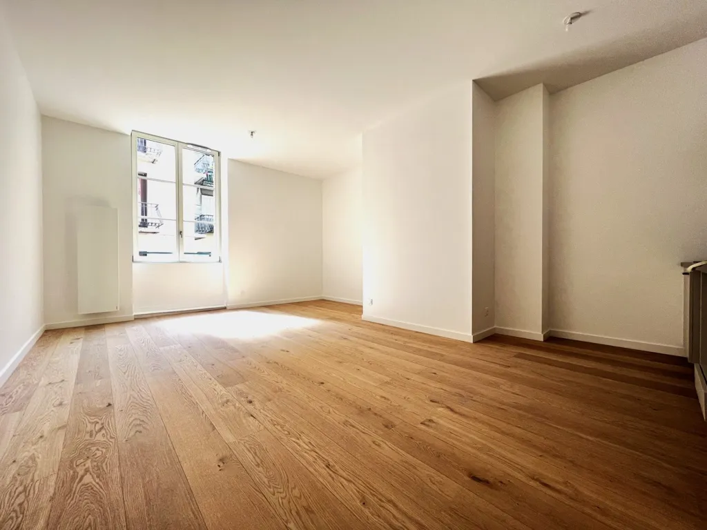 Pièces - Studio avec Ascenseur à Grenoble