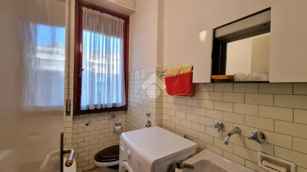 Salles de bain - Five-Bedroom Apartment with Balcony in Milan
