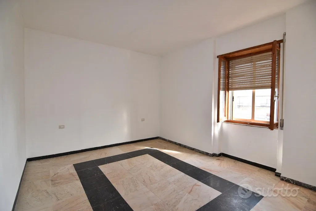 Pièces - Spacious Penthouse with Mountain View in Macomer