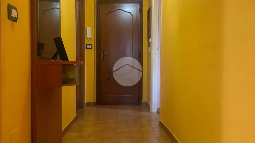 Ingresso - Apartment with Balcony in Rivalta Di Torino