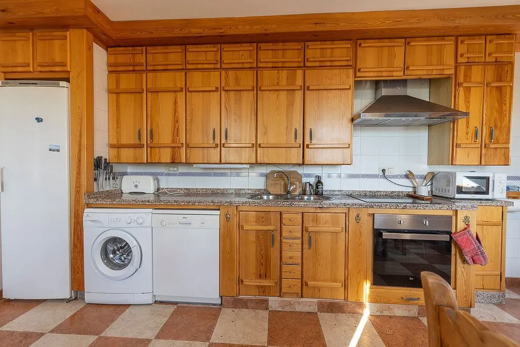 Cuisine - Chalet with Pool and Terrace in Nívar