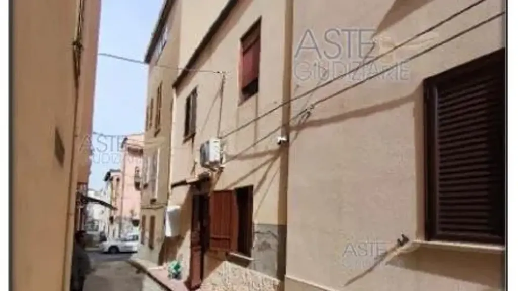 Extérieur - Two-Level Apartment with Attic in Sommatino