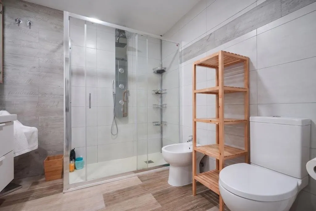 Salles de bain - Semi-detached House with Garage in Getafe Centre