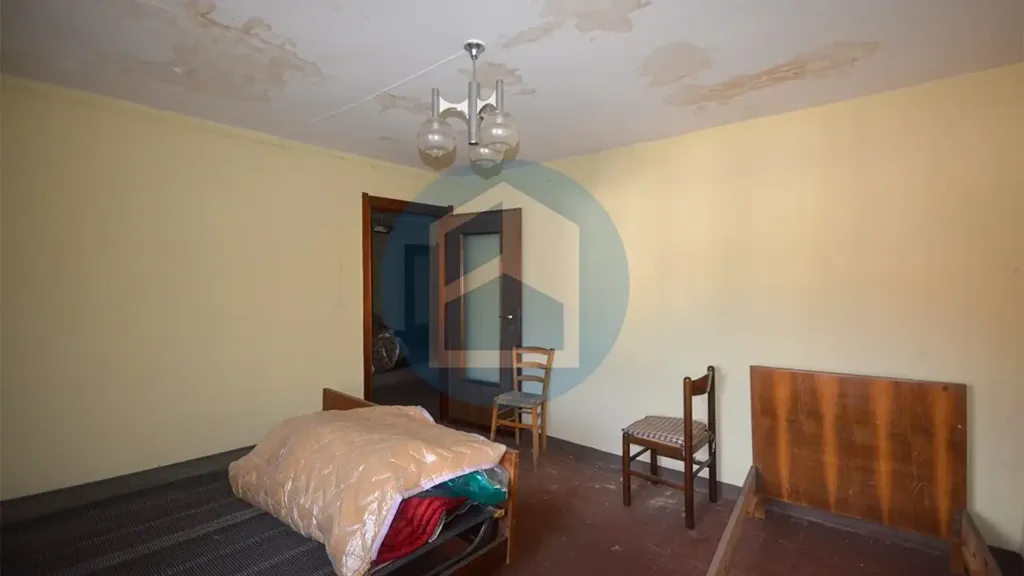 Bedrooms - Terraced House with Potential in Niardo